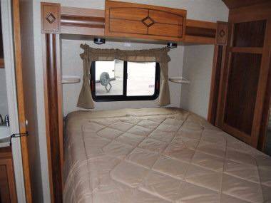 2016 Crossroads RV Sunset Trail