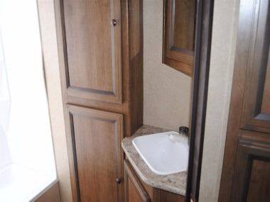 2016 Cruiser RV Shadow Cruiser 240BHS