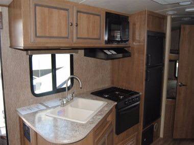 2016 Cruiser RV Shadow Cruiser 240BHS