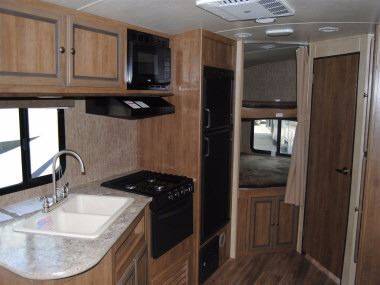 2016 Cruiser RV Shadow Cruiser 240BHS