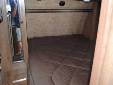 2016 Cruiser RV Shadow Cruiser 240BHS