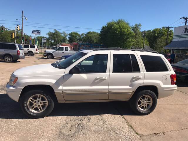 1999 Jeep Grand Cherokee for sale at Hall's Motor Co. LLC in Wichita KS