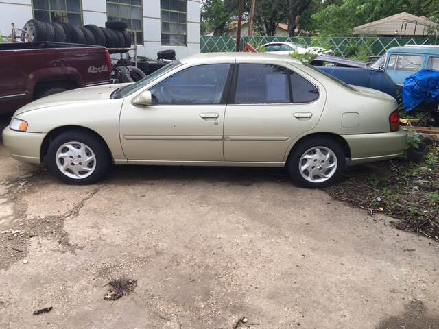 1999 Nissan Altima for sale at Hall's Motor Co. LLC in Wichita KS