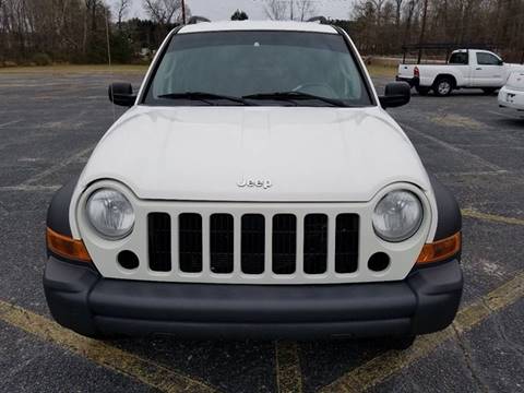 2007 Jeep Liberty for sale at Global Autos in Kenly NC