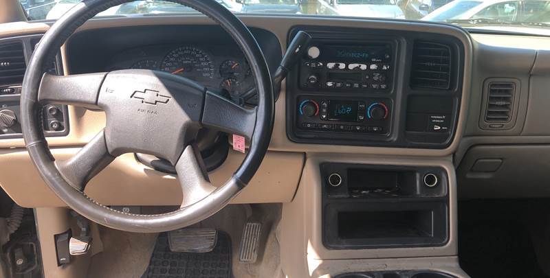 2003 Chevrolet Silverado 1500 LS (image 9)