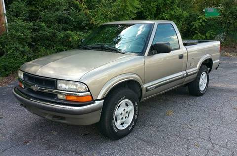 2000 Chevrolet S-10 for sale at The Auto Resource LLC. in Granite Falls NC