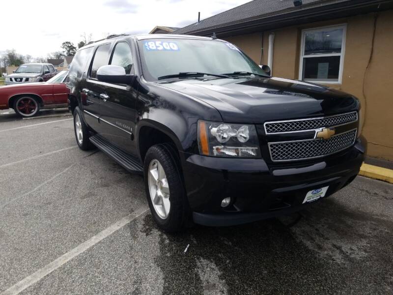 2008 Chevrolet Suburban LTZ 1500 (image 2)