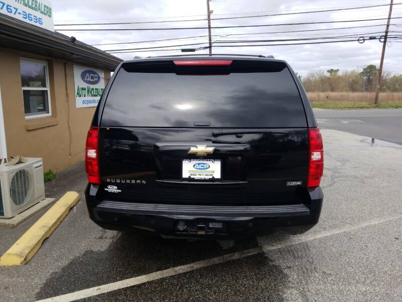 2008 Chevrolet Suburban LTZ 1500 (image 5)
