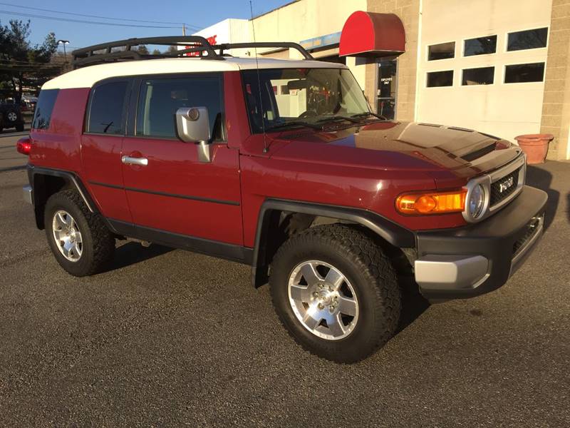 2008 Toyota FJ Cruiser for sale at Matrone and Son Auto in Tallman NY