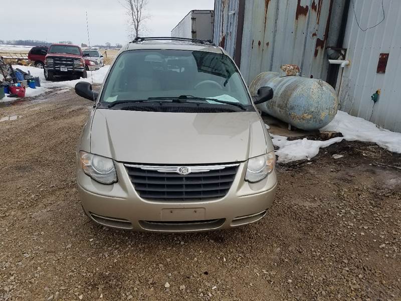 2006 Chrysler Town and Country for sale at Craig Auto Sales in Omro WI