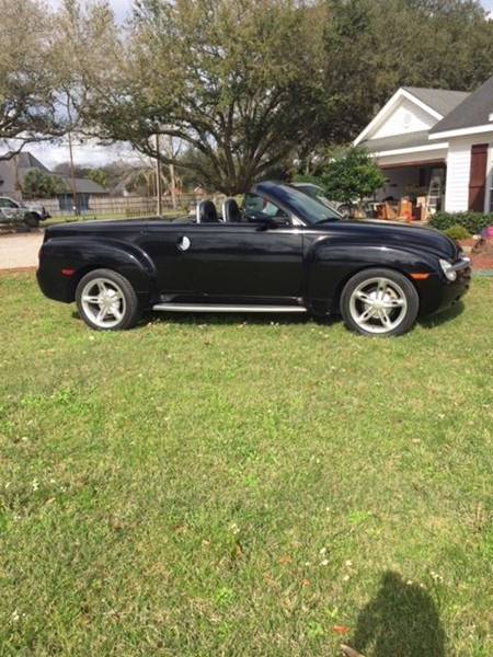2004 Chevrolet SSR for sale at Bayou Classics and Customs in Parks LA
