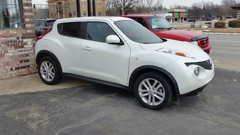 2013 Nissan JUKE for sale at Select Auto Group in Clay Center KS