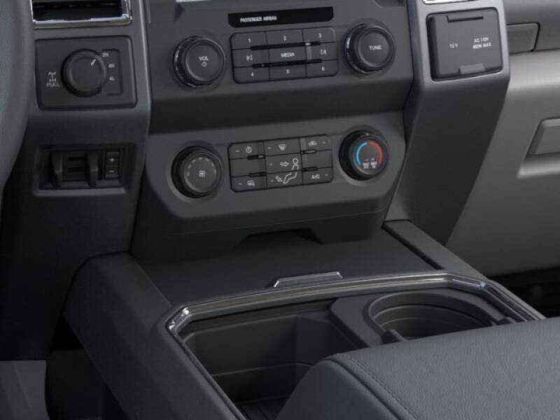2020 Ford F-350 Super Duty (image 15)