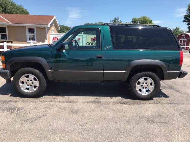 1998 chevrolet tahoe 2dr 4wd suv in lawrence ks cordova motors 1998 chevrolet tahoe 2dr 4wd suv in