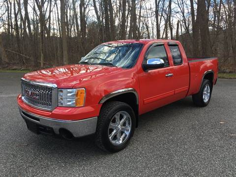 2009 GMC Sierra 1500 for sale at Lou Rivers Used Cars in Palmer MA