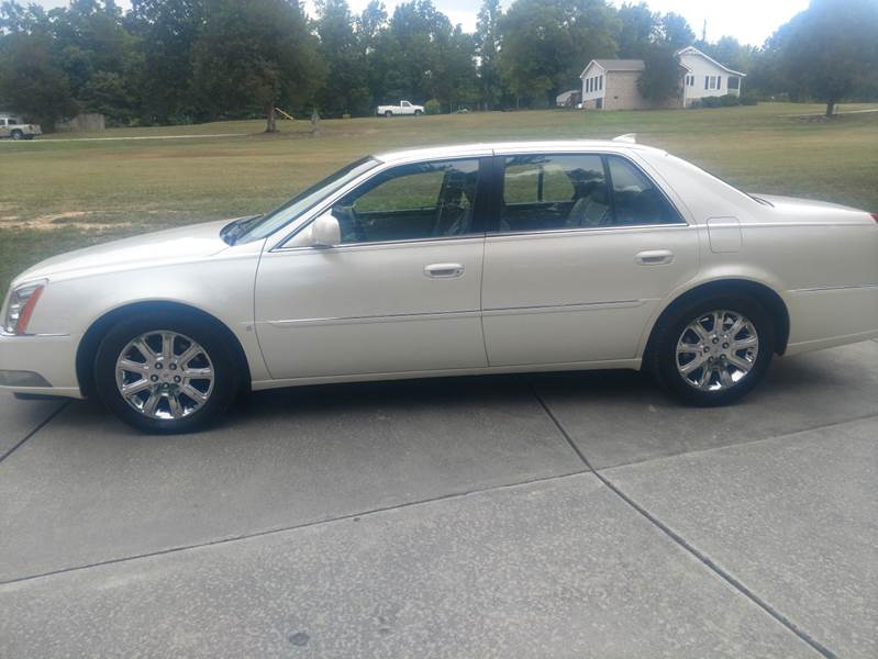 2009 Cadillac DTS for sale at Lanier Motor Company in Lexington NC