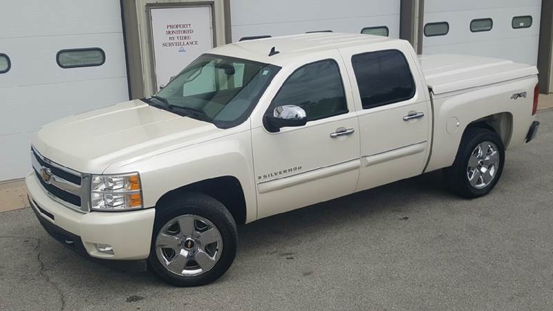 2009 Chevrolet Silverado 1500 for sale at Certified Auto Exchange in Indianapolis IN