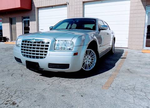 2009 Chrysler 300 for sale at CTN MOTORS in Houston TX