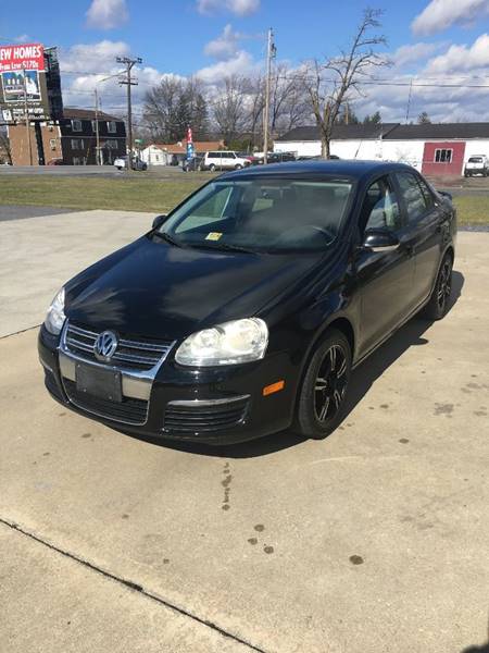 2009 Volkswagen Jetta for sale at PREOWNED CAR STORE in Bunker Hill WV