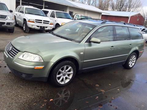 2004 Volkswagen Passat for sale at RABI AUTO SALES LLC in Garden City ID