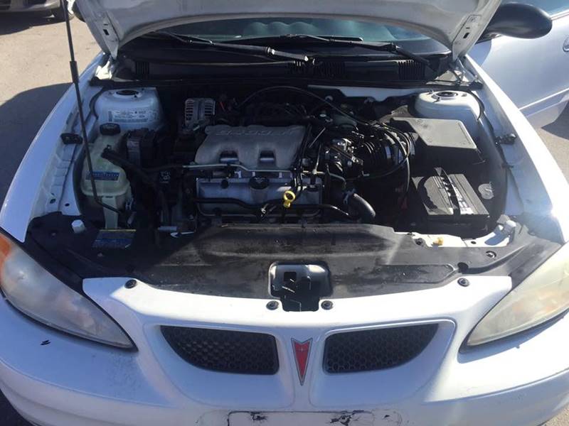 2004 Pontiac Grand Am SE1 (image 16)