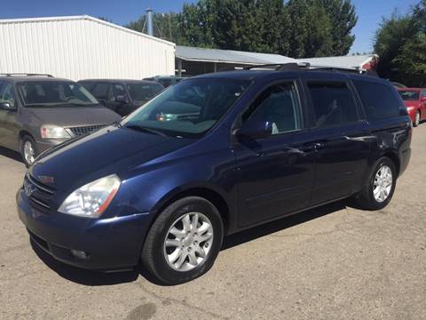 2006 Kia Sedona for sale at RABI AUTO SALES LLC in Garden City ID