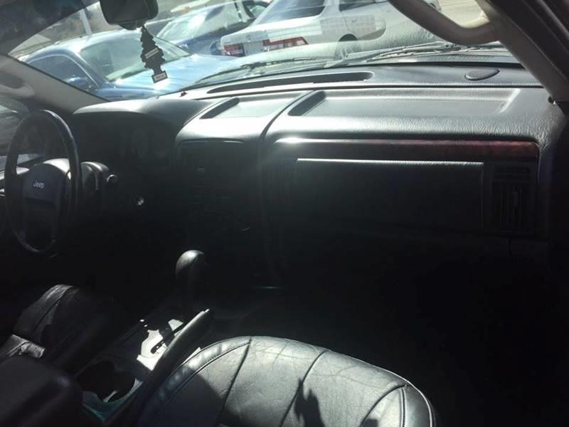 2002 Jeep Grand Cherokee Limited (image 12)