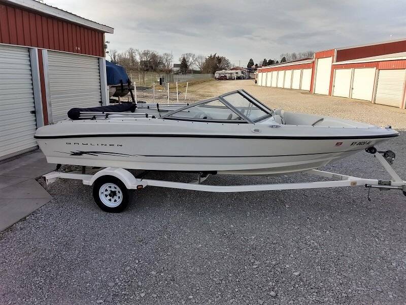 2004 Bayliner 175
