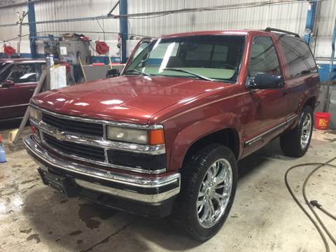 1999 Chevrolet Tahoe for sale at KarMart Michigan City in Michigan City IN