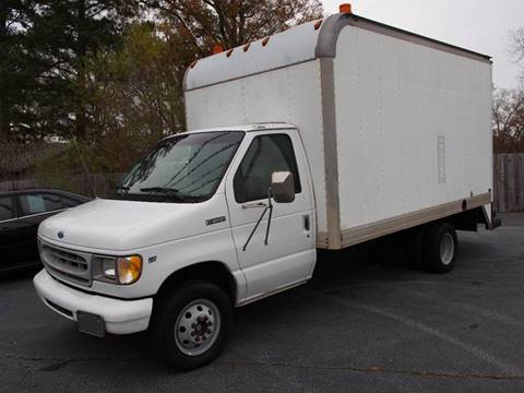 1997 Ford E-450 for sale at AMERICAN AUTO SALES LLC in Austell GA