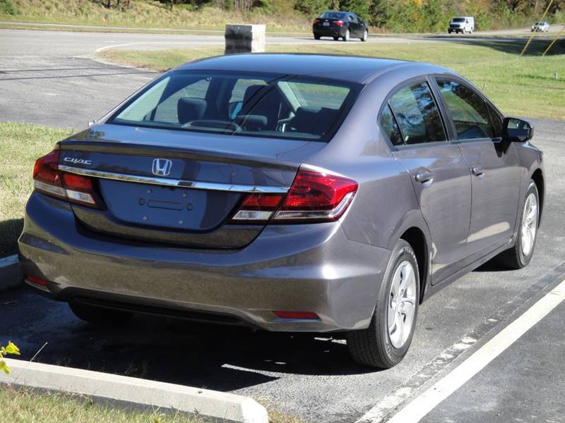 2015 Honda Civic LX (image 7)
