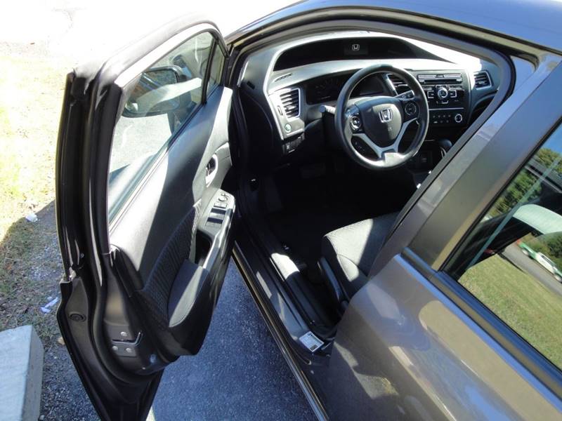 2015 Honda Civic LX (image 8)