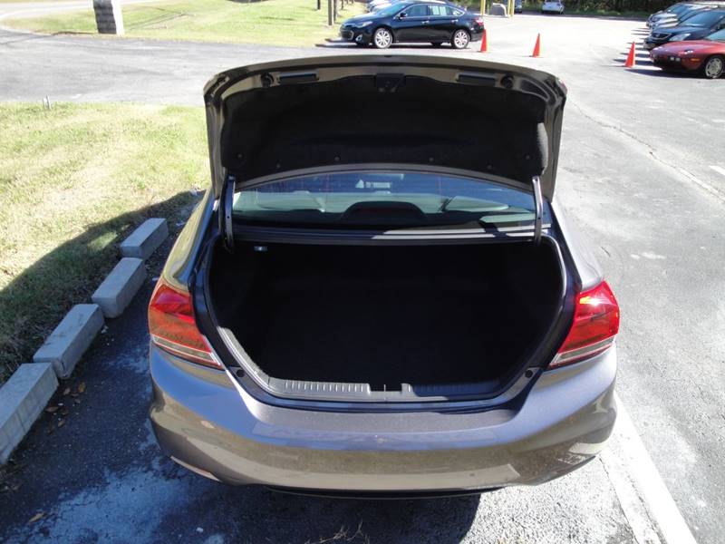 2015 Honda Civic LX (image 11)