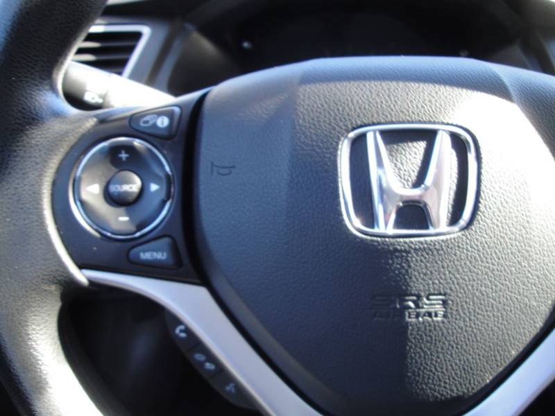 2015 Honda Civic LX (image 18)