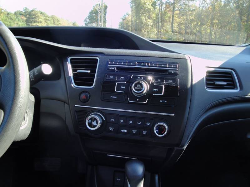 2015 Honda Civic LX (image 20)