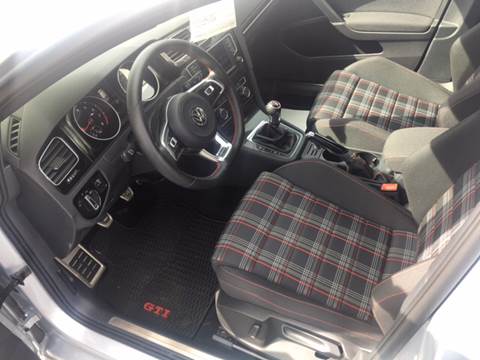 2017 Volkswagen Golf GTI S