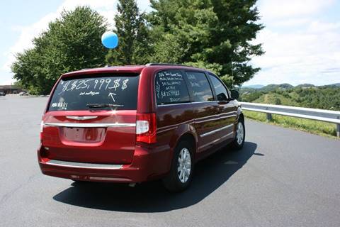 2016 Chrysler Town and Country Touring