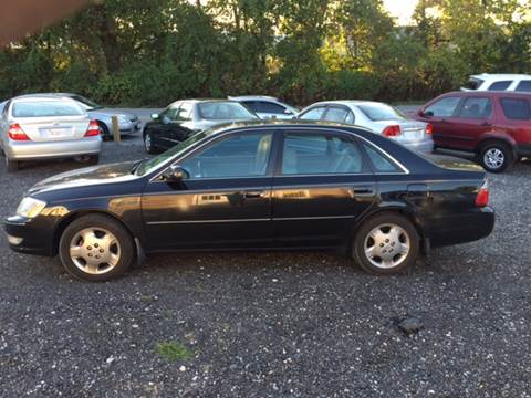 2004 Toyota Avalon for sale at Auto Discount Center in Laurel MD