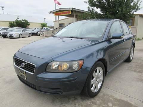 2006 Volvo S40 for sale at LUCKOR AUTO in San Antonio TX