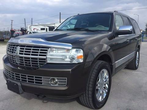 2008 Lincoln Navigator for sale at LUCKOR AUTO in San Antonio TX