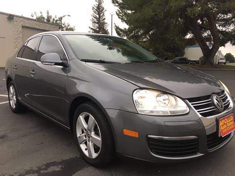 2009 Volkswagen Jetta for sale at APOLLO AUTO SALES in Sacramento CA