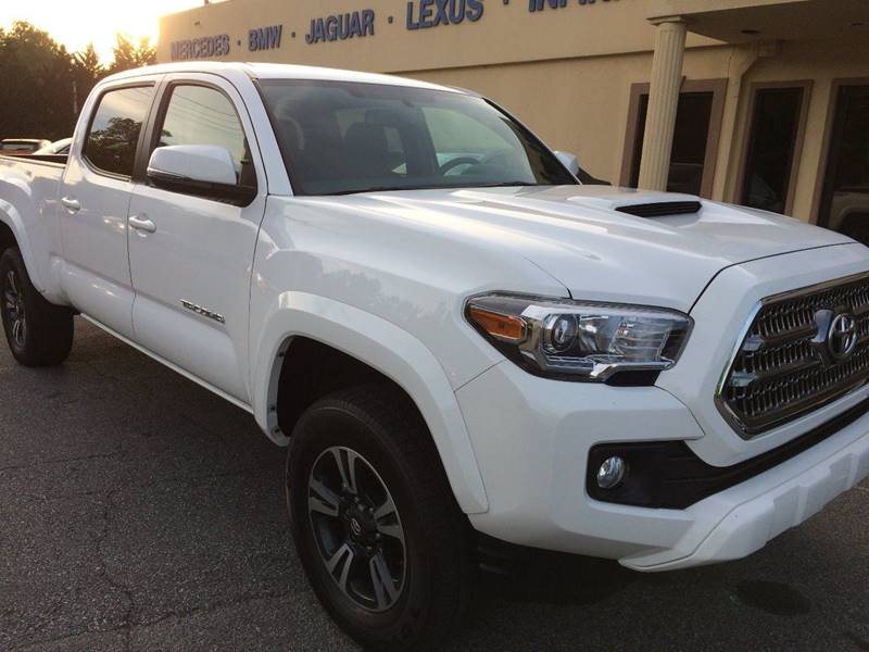 2017 Toyota Tacoma for sale at Highlands Luxury Cars, Inc. in Marietta GA