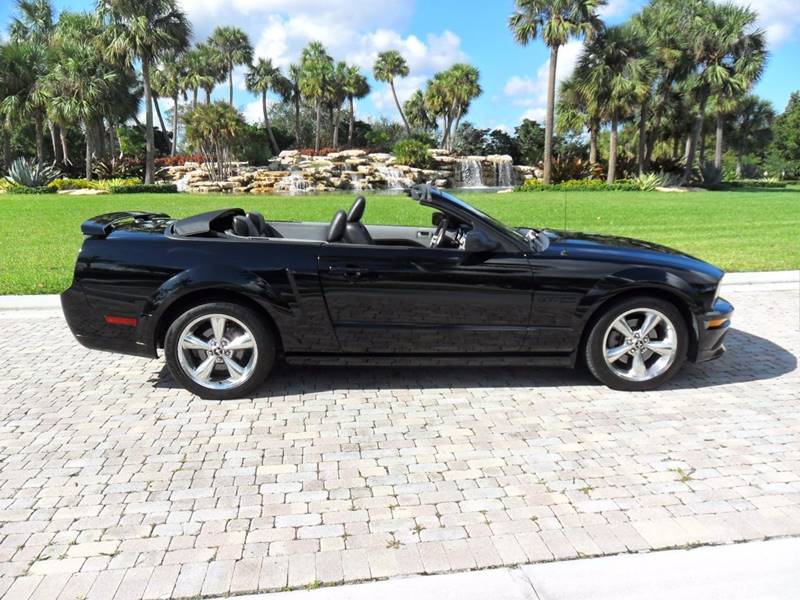 2007 Ford Mustang for sale at AUTO HOUSE FLORIDA in Pompano Beach FL