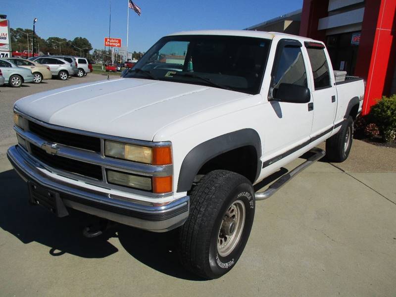 2000 Chevrolet C/K 2500 Series for sale at Premium Auto Collection in Chesapeake VA