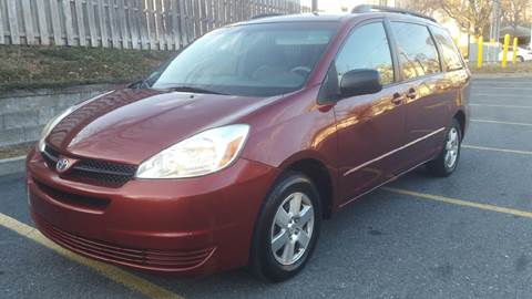 2004 Toyota Sienna for sale at Auto City Inc. in Providence RI