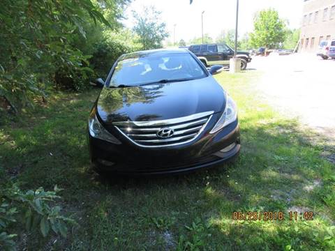 2014 Hyundai Sonata for sale at Heritage Truck and Auto Inc. in Londonderry NH