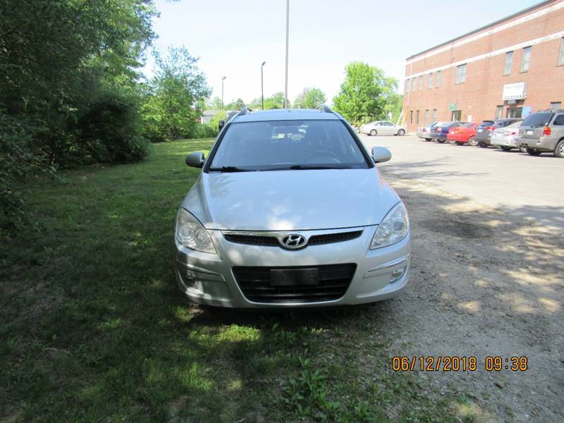 2010 Hyundai Elantra Touring for sale at Heritage Truck and Auto Inc. in Londonderry NH