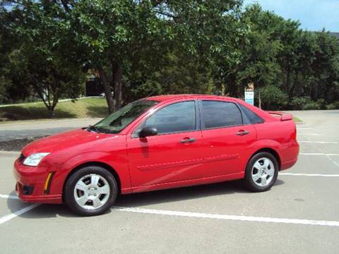 2006 Ford Focus for sale at ACH AutoHaus in Dallas TX