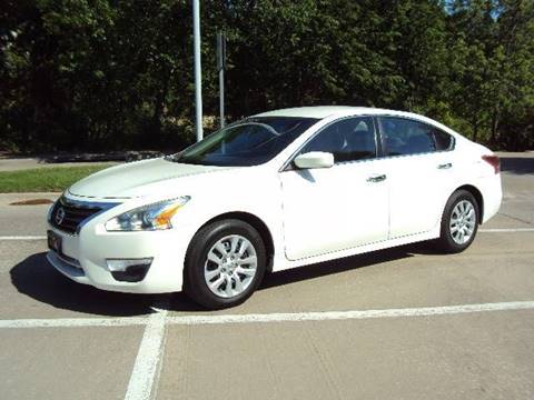 2013 Nissan Altima for sale at ACH AutoHaus in Dallas TX