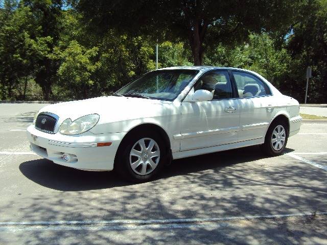 2004 Hyundai Sonata for sale at ACH AutoHaus in Dallas TX